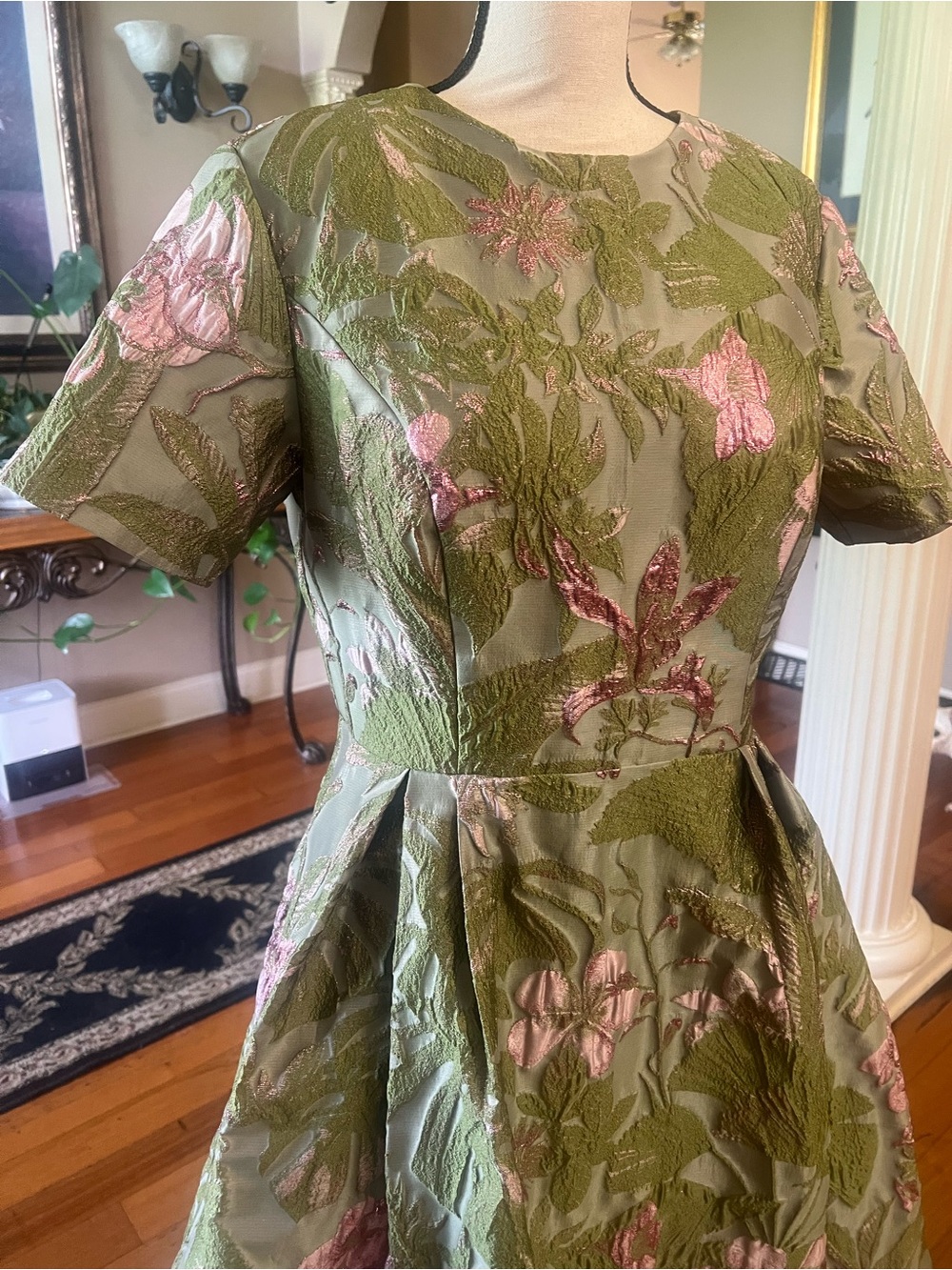 Clover Green Floral Satin Maxi Dress - Picture 8 of 15